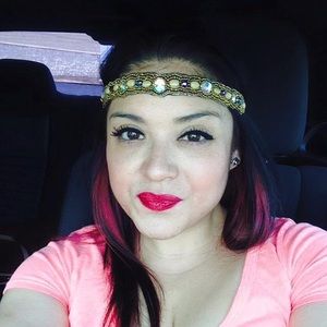 Meet your Posher, Veronica